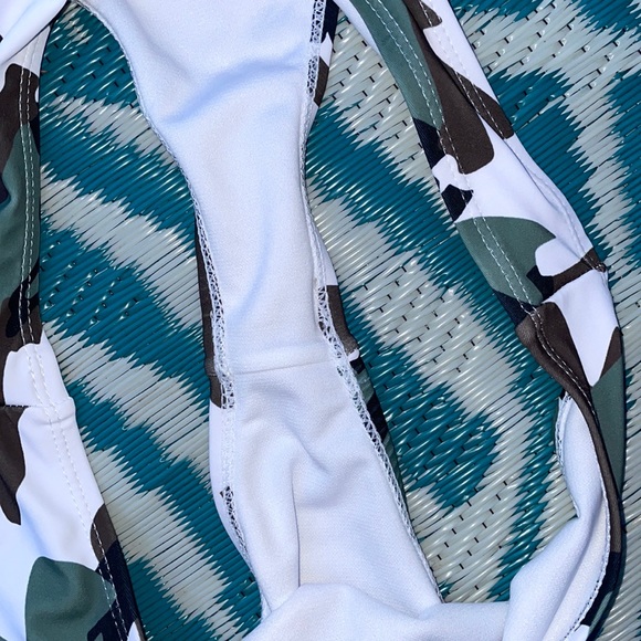 3 for $15🚨 NWOT Bandeau Camo Bikini - Picture 2 of 4